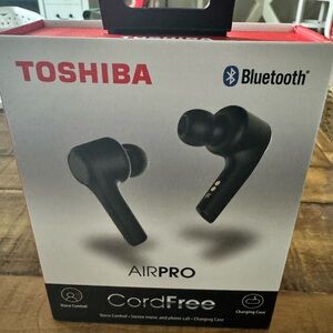 NIB Toshiba Bluetooth Airpro Cordfree Wireless Earbuds. Includes Charging Case.